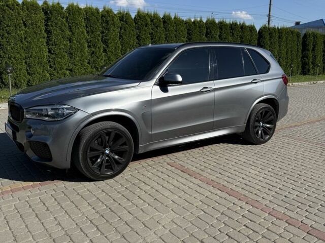 Серый БМВ Х5, объемом двигателя 3 л и пробегом 278 тыс. км за 28500 $, фото 2 на Automoto.ua
