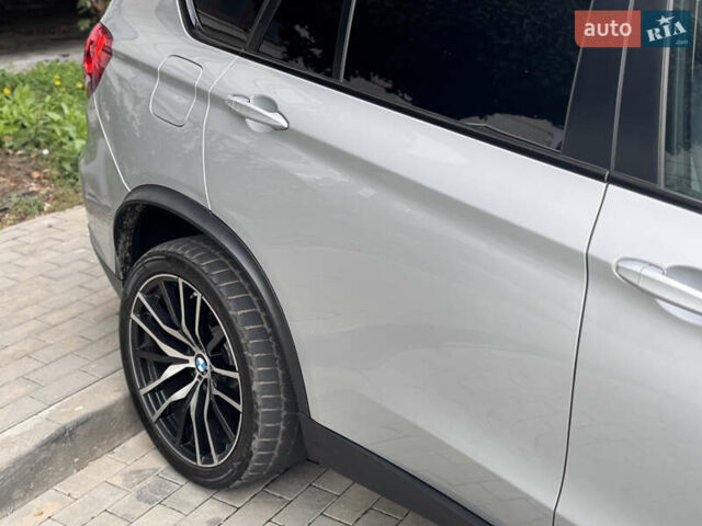 Серый БМВ Х5, объемом двигателя 3 л и пробегом 161 тыс. км за 21990 $, фото 25 на Automoto.ua