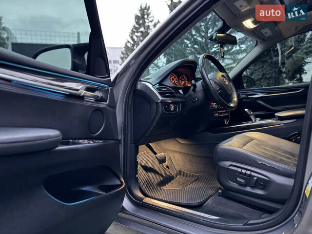 Серый БМВ Х5, объемом двигателя 2.99 л и пробегом 295 тыс. км за 24500 $, фото 23 на Automoto.ua