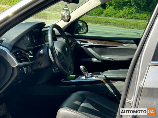 Серый БМВ Х5, объемом двигателя 3 л и пробегом 283 тыс. км за 29800 $, фото 7 на Automoto.ua