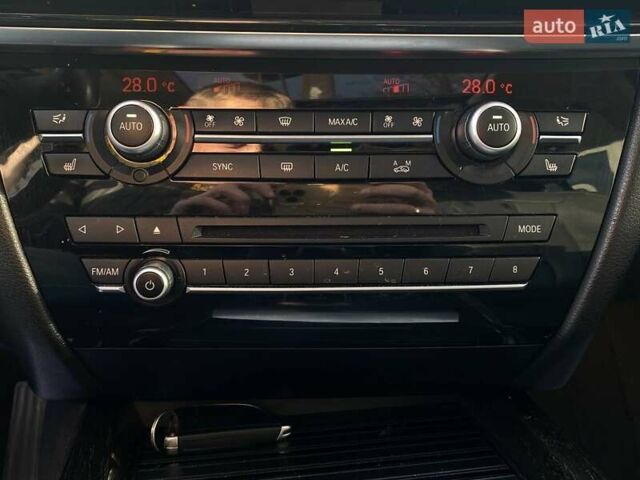 Сірий БМВ Х5, об'ємом двигуна 2.98 л та пробігом 145 тис. км за 22900 $, фото 22 на Automoto.ua