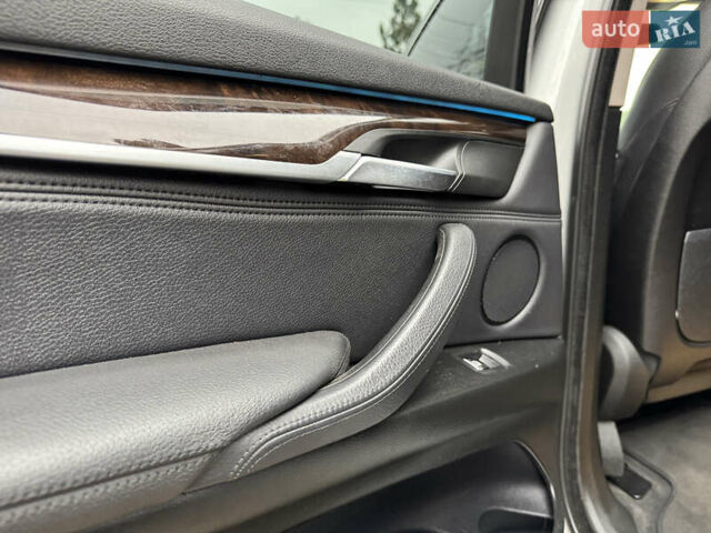 Серый БМВ Х5, объемом двигателя 2.98 л и пробегом 160 тыс. км за 21500 $, фото 49 на Automoto.ua