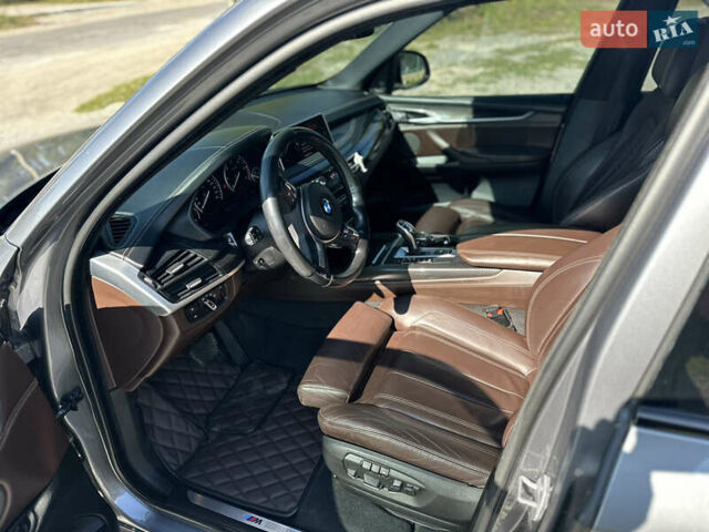 Серый БМВ Х5, объемом двигателя 3 л и пробегом 290 тыс. км за 29500 $, фото 15 на Automoto.ua