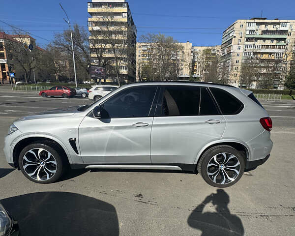 Серый БМВ Х5, объемом двигателя 2.99 л и пробегом 240 тыс. км за 23999 $, фото 1 на Automoto.ua