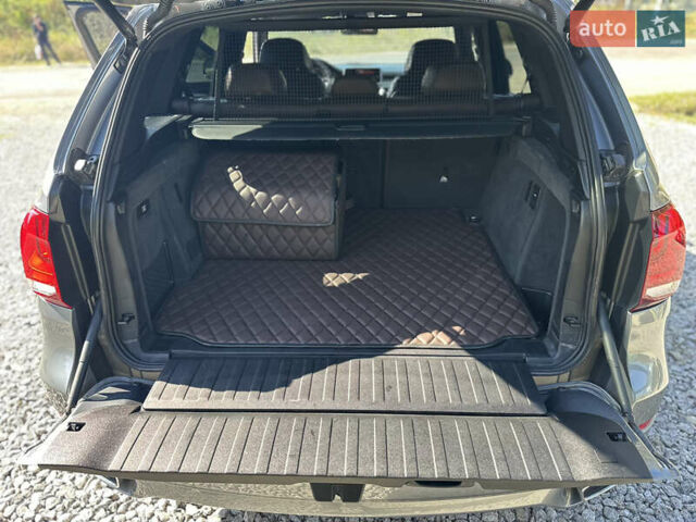 Серый БМВ Х5, объемом двигателя 3 л и пробегом 290 тыс. км за 29500 $, фото 18 на Automoto.ua