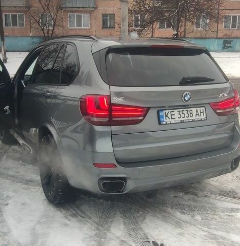Серый БМВ Х5, объемом двигателя 3 л и пробегом 195 тыс. км за 26000 $, фото 14 на Automoto.ua
