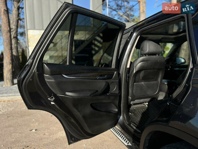 Серый БМВ Х5, объемом двигателя 2.98 л и пробегом 142 тыс. км за 20900 $, фото 10 на Automoto.ua