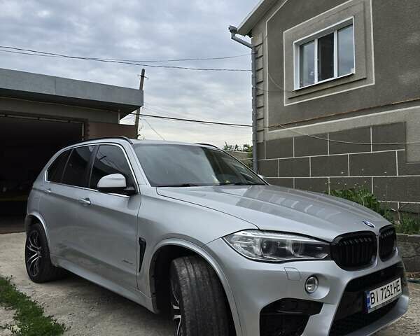 Серый БМВ Х5, объемом двигателя 2.99 л и пробегом 220 тыс. км за 30500 $, фото 2 на Automoto.ua