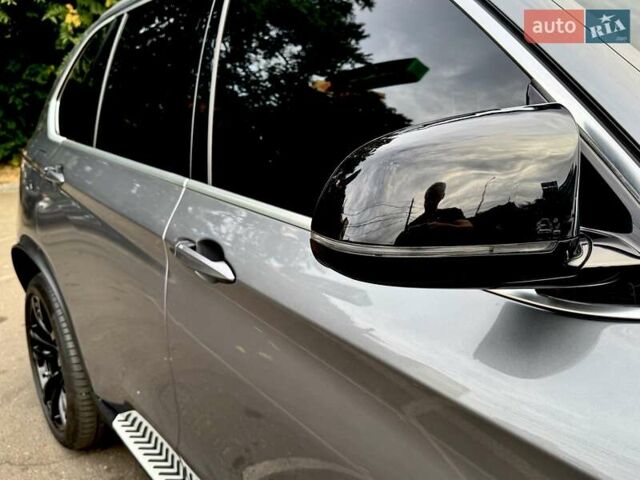 Серый БМВ Х5, объемом двигателя 2.98 л и пробегом 105 тыс. км за 24500 $, фото 14 на Automoto.ua