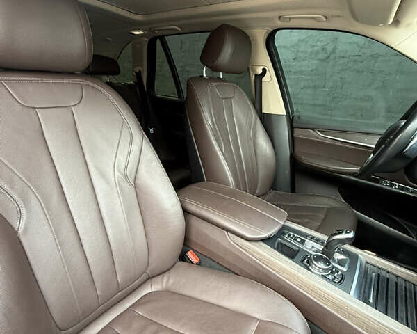 Серый БМВ Х5, объемом двигателя 2.99 л и пробегом 187 тыс. км за 28000 $, фото 16 на Automoto.ua