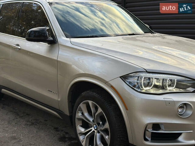 Сірий БМВ Х5, об'ємом двигуна 2.99 л та пробігом 217 тис. км за 34300 $, фото 13 на Automoto.ua