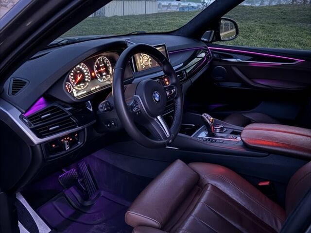 Серый БМВ Х5, объемом двигателя 3 л и пробегом 130 тыс. км за 36900 $, фото 13 на Automoto.ua