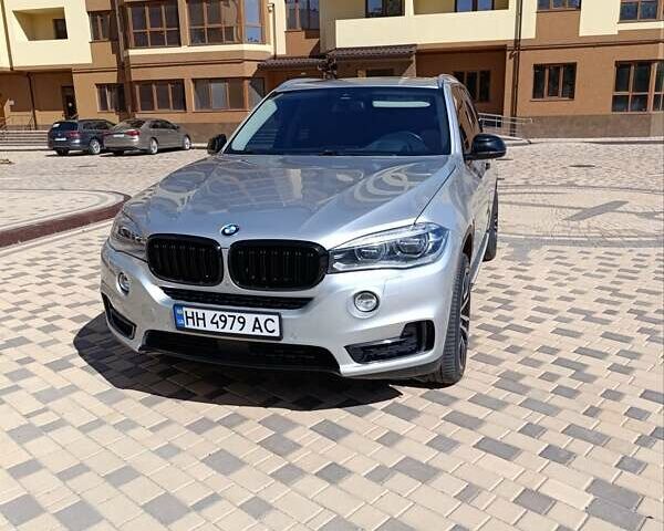Серый БМВ Х5, объемом двигателя 2.99 л и пробегом 295 тыс. км за 19700 $, фото 10 на Automoto.ua