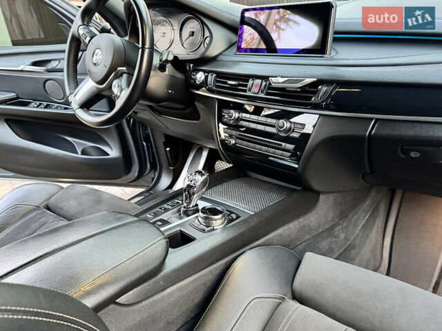 Сірий БМВ Х5, об'ємом двигуна 2.99 л та пробігом 195 тис. км за 33700 $, фото 15 на Automoto.ua
