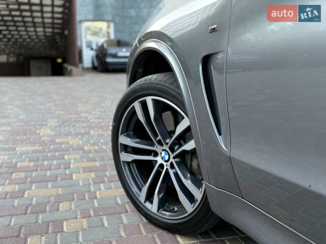 Серый БМВ Х5, объемом двигателя 2.99 л и пробегом 141 тыс. км за 38700 $, фото 13 на Automoto.ua