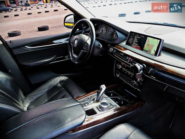 Серый БМВ Х5, объемом двигателя 2.98 л и пробегом 196 тыс. км за 21950 $, фото 49 на Automoto.ua
