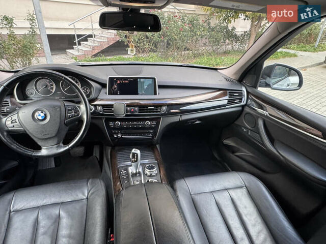 Серый БМВ Х5, объемом двигателя 3 л и пробегом 161 тыс. км за 21990 $, фото 72 на Automoto.ua