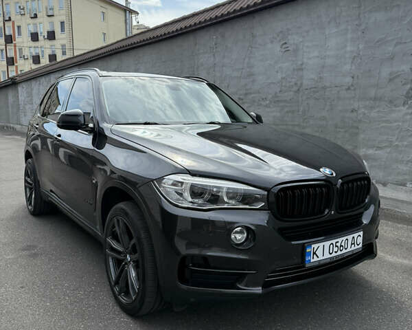 Серый БМВ Х5, объемом двигателя 2.99 л и пробегом 187 тыс. км за 28000 $, фото 1 на Automoto.ua