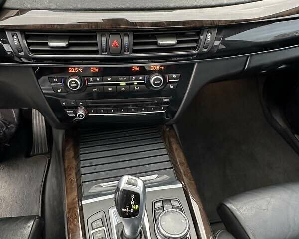 Серый БМВ Х5, объемом двигателя 2.98 л и пробегом 164 тыс. км за 25500 $, фото 53 на Automoto.ua