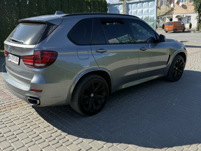 Серый БМВ Х5, объемом двигателя 3 л и пробегом 278 тыс. км за 28500 $, фото 5 на Automoto.ua