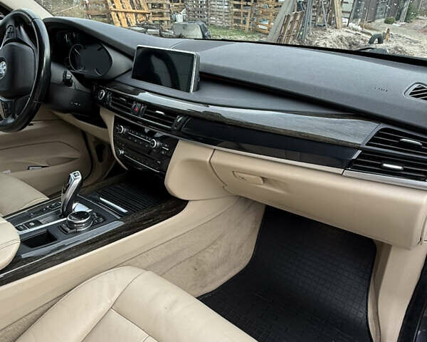 Серый БМВ Х5, объемом двигателя 2.98 л и пробегом 187 тыс. км за 25500 $, фото 14 на Automoto.ua