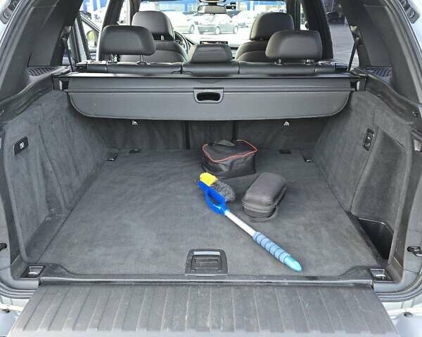 Серый БМВ Х5, объемом двигателя 3 л и пробегом 120 тыс. км за 37000 $, фото 18 на Automoto.ua