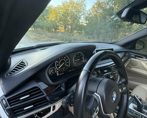 Серый БМВ Х5, объемом двигателя 2.99 л и пробегом 201 тыс. км за 27800 $, фото 10 на Automoto.ua