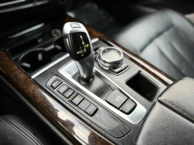 БМВ Х5 2014 в Житомире на Automoto.ua Серый БМВ Х5, объемом двигателя 3 л и пробегом 90 тыс. км за 7500 $, фото 11 на Automoto.ua