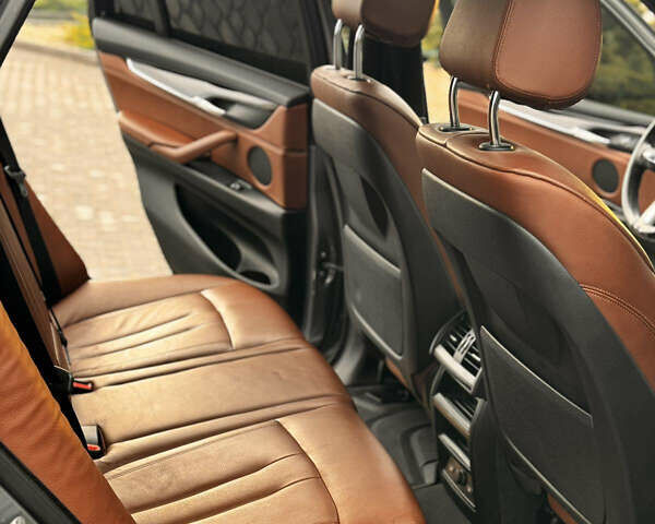 Серый БМВ Х5, объемом двигателя 2.99 л и пробегом 264 тыс. км за 28400 $, фото 49 на Automoto.ua