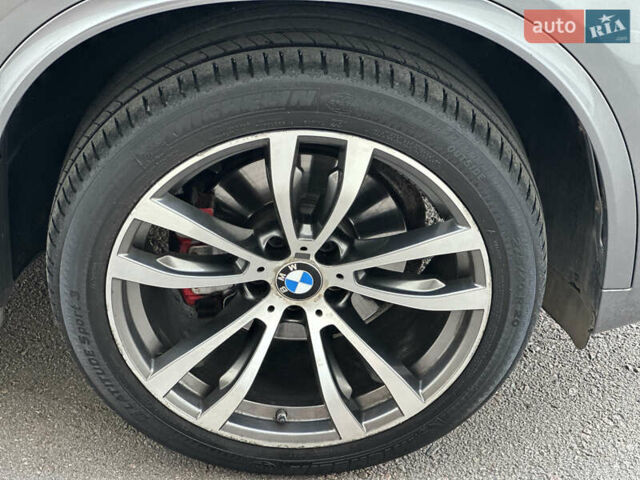 Серый БМВ Х5, объемом двигателя 2.99 л и пробегом 256 тыс. км за 30500 $, фото 7 на Automoto.ua