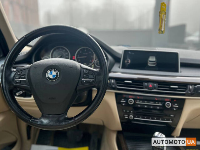 Серый БМВ Х5, объемом двигателя 3 л и пробегом 270 тыс. км за 28500 $, фото 14 на Automoto.ua