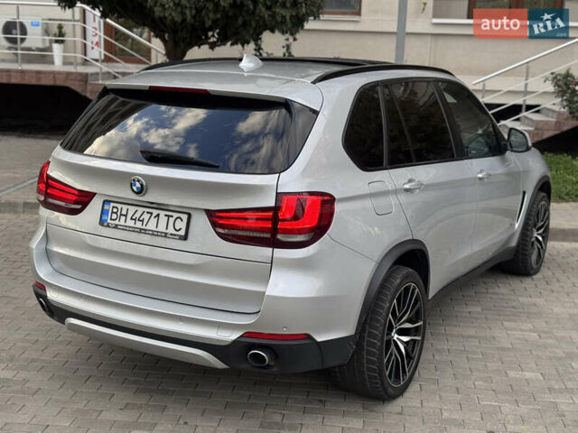Серый БМВ Х5, объемом двигателя 3 л и пробегом 161 тыс. км за 21990 $, фото 29 на Automoto.ua