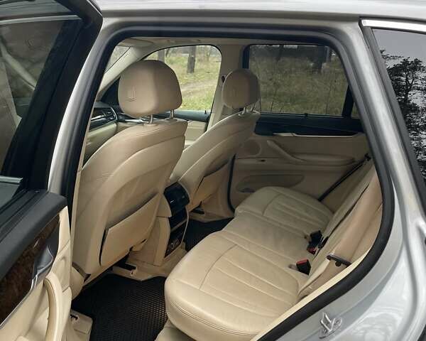 Серый БМВ Х5, объемом двигателя 2.99 л и пробегом 186 тыс. км за 25700 $, фото 9 на Automoto.ua