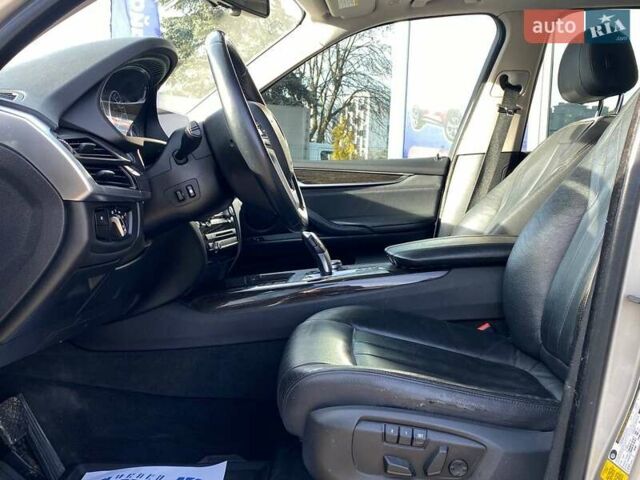 Сірий БМВ Х5, об'ємом двигуна 2.98 л та пробігом 145 тис. км за 22900 $, фото 9 на Automoto.ua