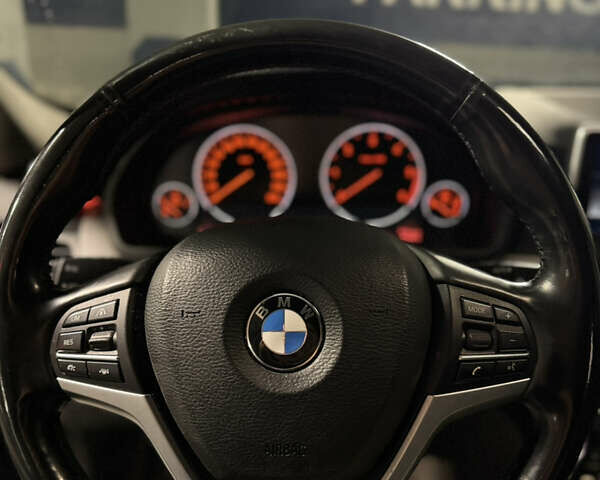 Сірий БМВ Х5, об'ємом двигуна 2.99 л та пробігом 302 тис. км за 27500 $, фото 19 на Automoto.ua