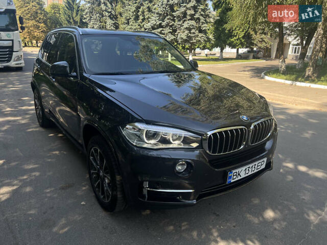 Сірий БМВ Х5, об'ємом двигуна 2 л та пробігом 196 тис. км за 26500 $, фото 2 на Automoto.ua