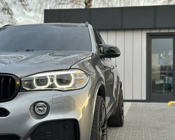 Серый БМВ Х5, объемом двигателя 0 л и пробегом 160 тыс. км за 23500 $, фото 8 на Automoto.ua