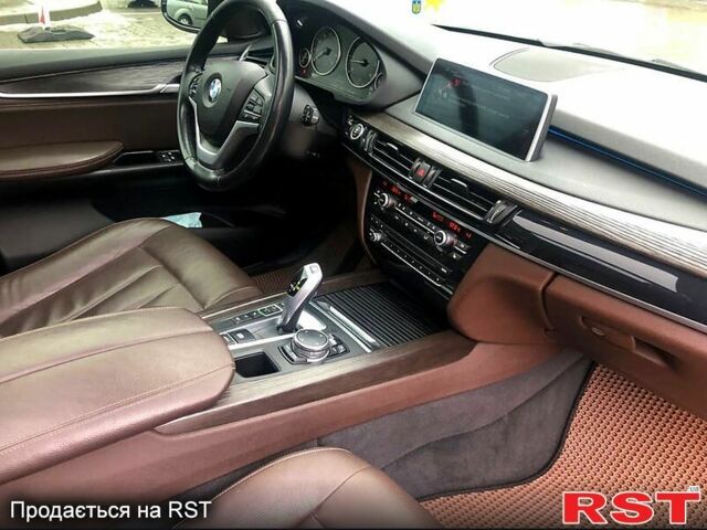 Сірий БМВ Х5, об'ємом двигуна 3 л та пробігом 280 тис. км за 26500 $, фото 13 на Automoto.ua