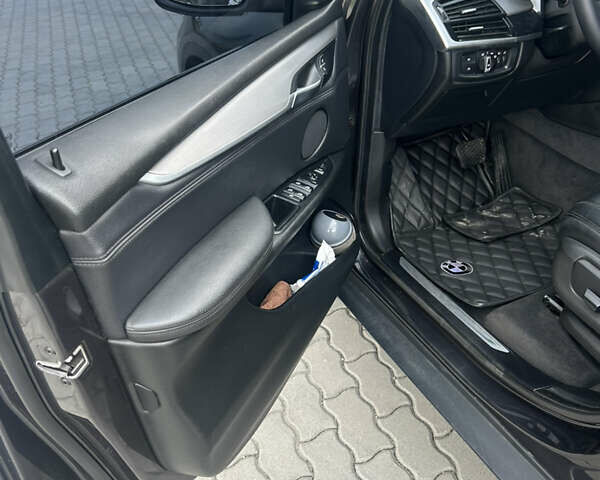 Сірий БМВ Х5, об'ємом двигуна 2 л та пробігом 197 тис. км за 24000 $, фото 11 на Automoto.ua