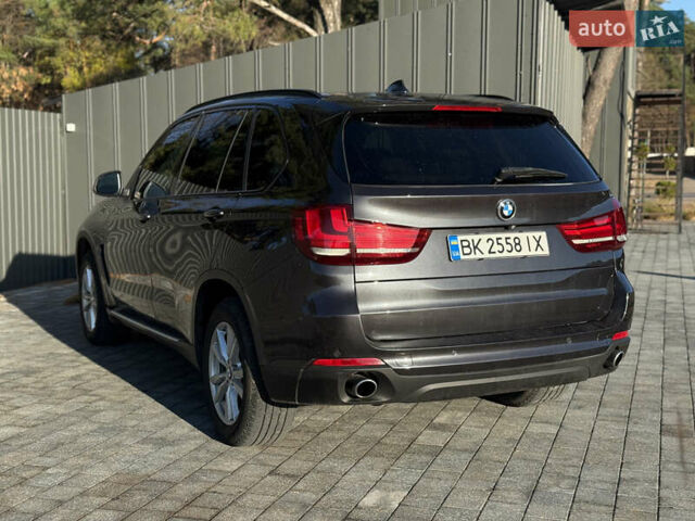 Серый БМВ Х5, объемом двигателя 2.98 л и пробегом 142 тыс. км за 20900 $, фото 7 на Automoto.ua