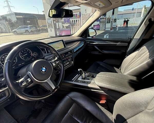 БМВ Х5 2014 в Днепре (Днепропетровске) на Automoto.ua Серый БМВ Х5, объемом двигателя 2.98 л и пробегом 143 тыс. км за 27200 $, фото 13 на Automoto.ua