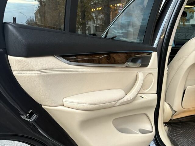 БМВ Х5 2014 в Днепре (Днепропетровске) на Automoto.ua Серый БМВ Х5, объемом двигателя 3 л и пробегом 240 тыс. км за 25000 $, фото 10 на Automoto.ua