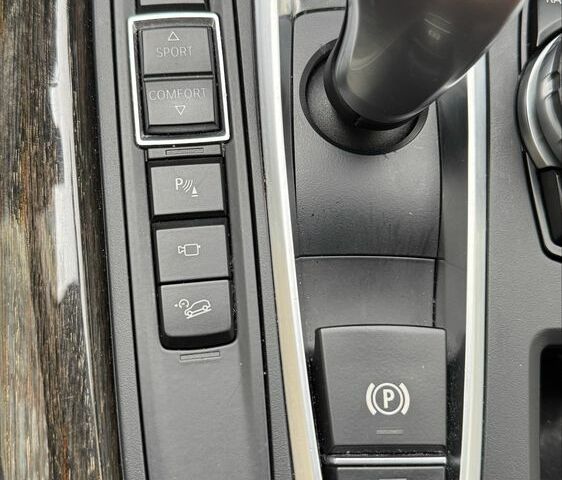 Серый БМВ Х5, объемом двигателя 3 л и пробегом 102 тыс. км за 25500 $, фото 12 на Automoto.ua