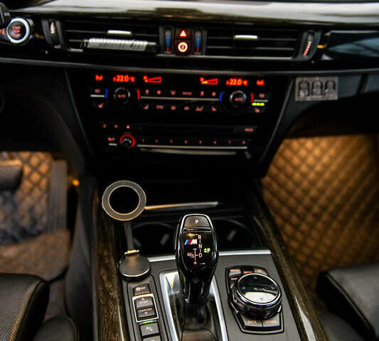 Серый БМВ Х5, объемом двигателя 2.99 л и пробегом 180 тыс. км за 37000 $, фото 22 на Automoto.ua