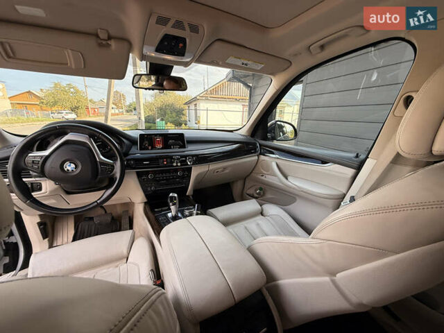 Серый БМВ Х5, объемом двигателя 2.98 л и пробегом 177 тыс. км за 25500 $, фото 14 на Automoto.ua