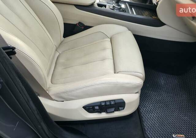 Серый БМВ Х5, объемом двигателя 2.98 л и пробегом 148 тыс. км за 26000 $, фото 28 на Automoto.ua