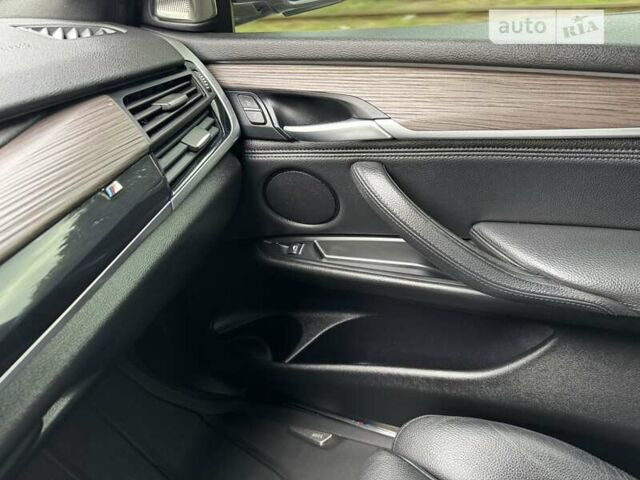 Сірий БМВ Х5, об'ємом двигуна 2 л та пробігом 179 тис. км за 28500 $, фото 28 на Automoto.ua