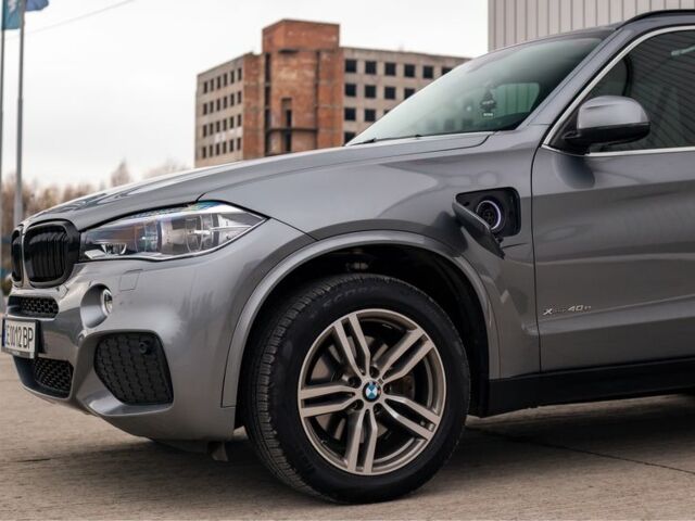 Серый БМВ Х5, объемом двигателя 2 л и пробегом 66 тыс. км за 34500 $, фото 2 на Automoto.ua