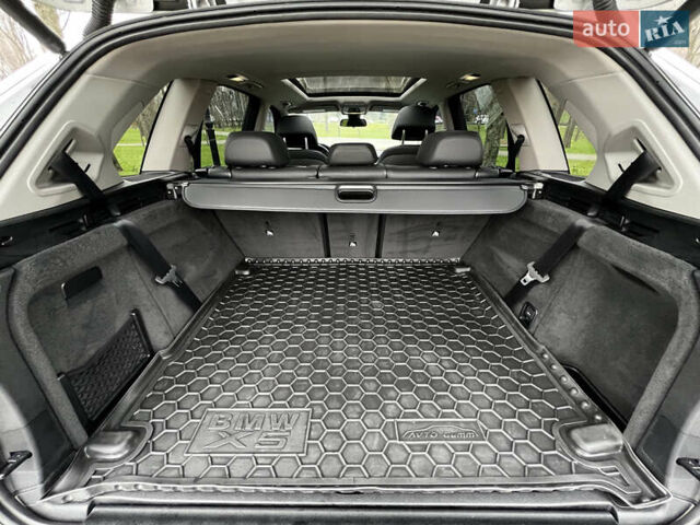 Серый БМВ Х5, объемом двигателя 2.98 л и пробегом 150 тыс. км за 24500 $, фото 31 на Automoto.ua
