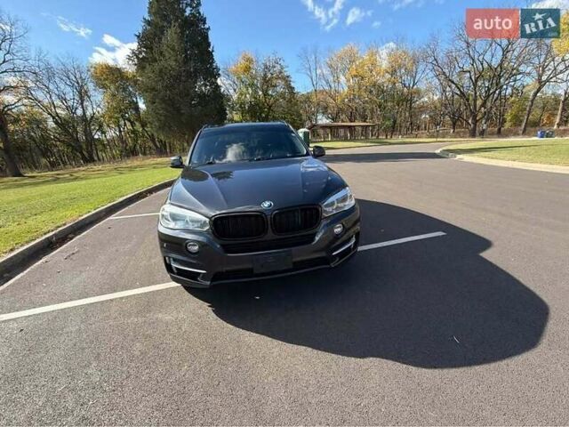 Серый БМВ Х5, объемом двигателя 2.98 л и пробегом 256 тыс. км за 25600 $, фото 1 на Automoto.ua
